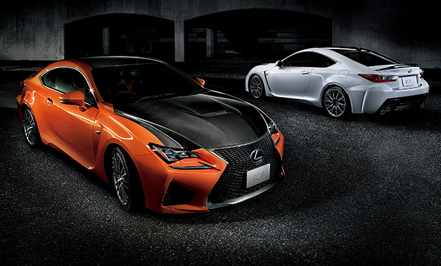 RC F “Carbon Exterior package”＜オプション装着車＞