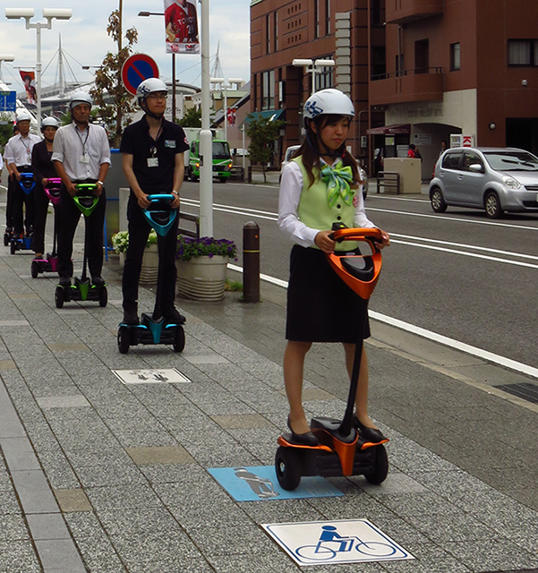 Public sidewalk trials in Toyota City
