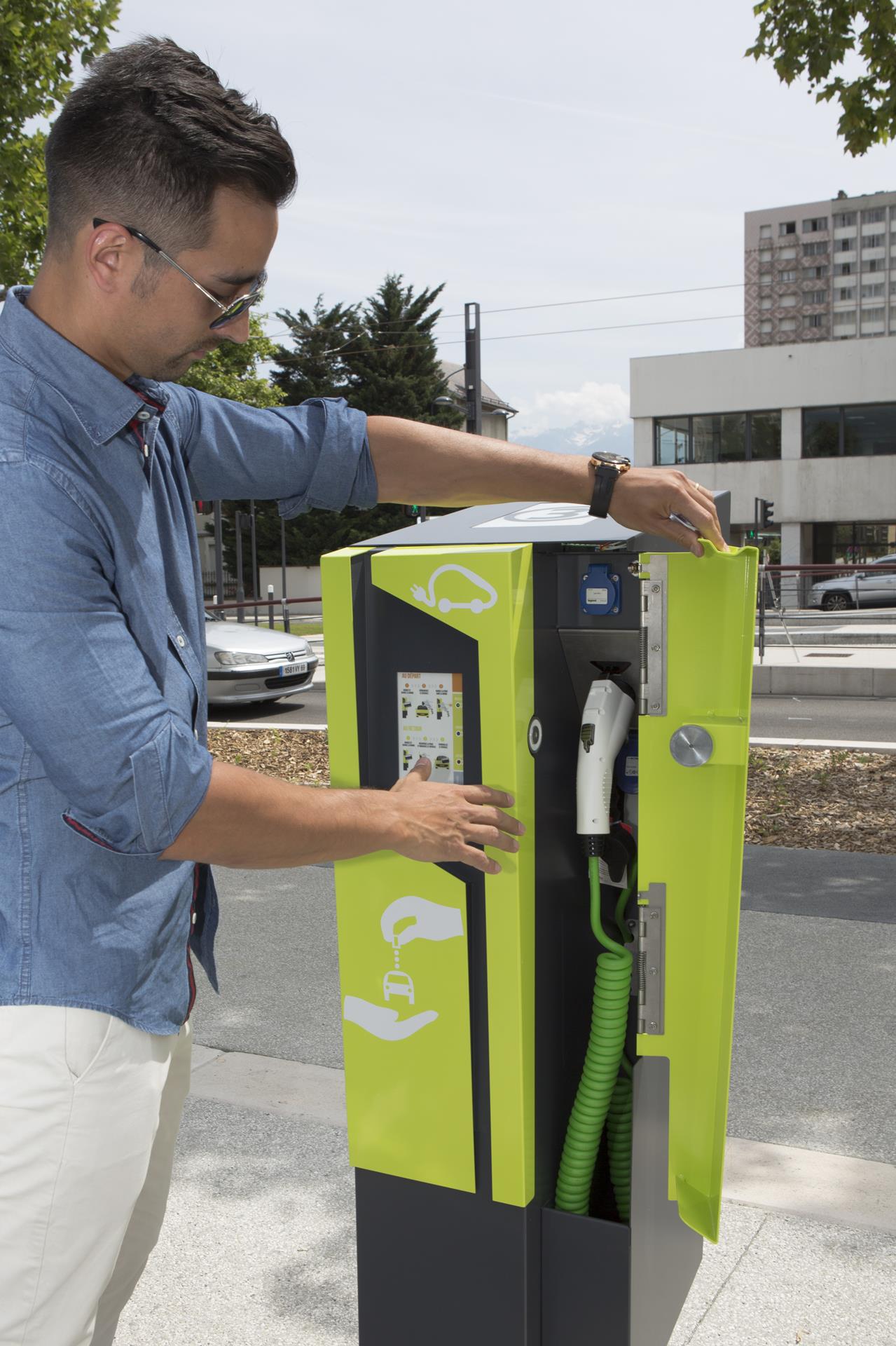 2014 Citélib by Ha:mo charging station
