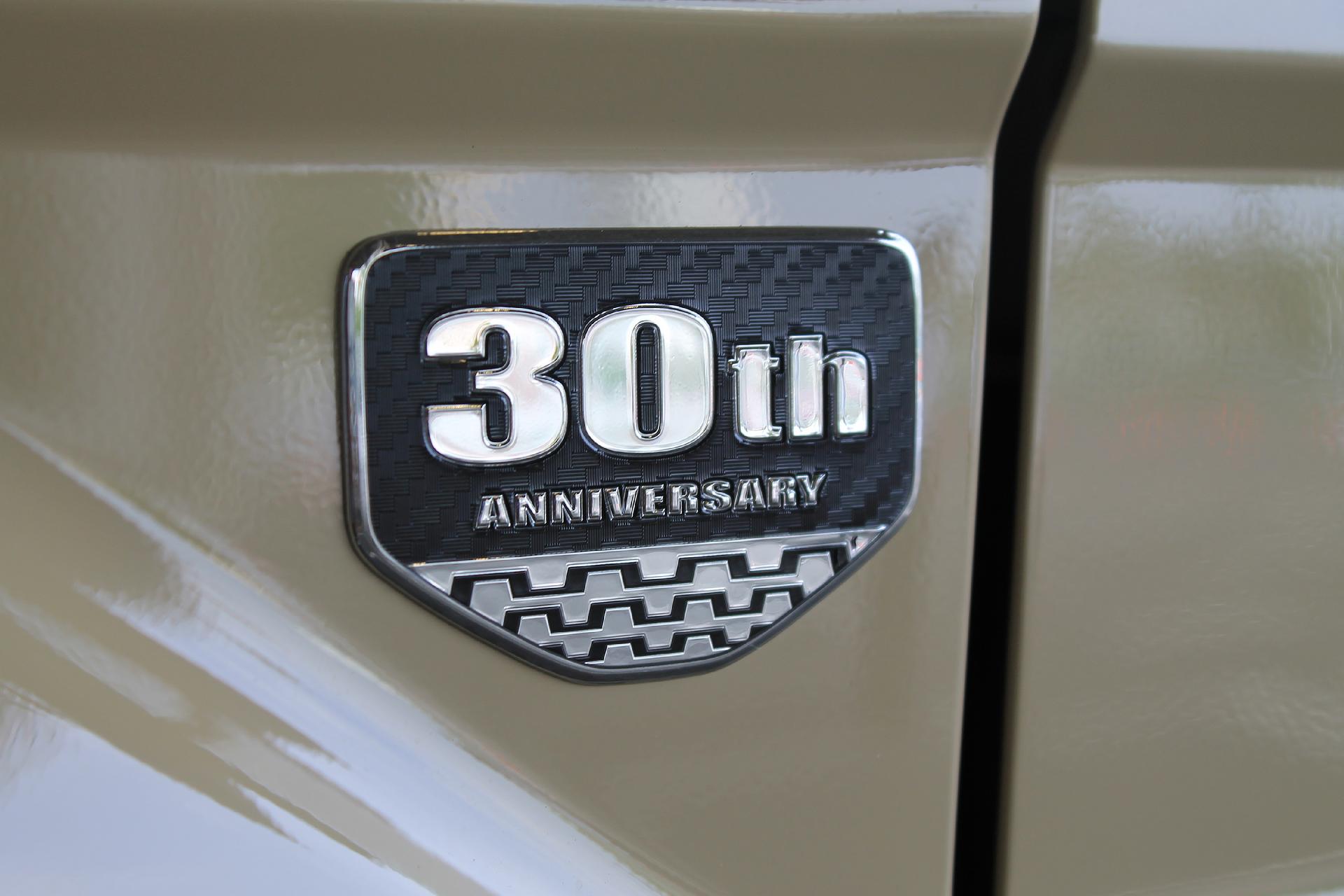 Land Cruiser 70 pickup(Japan commemorative re-release)